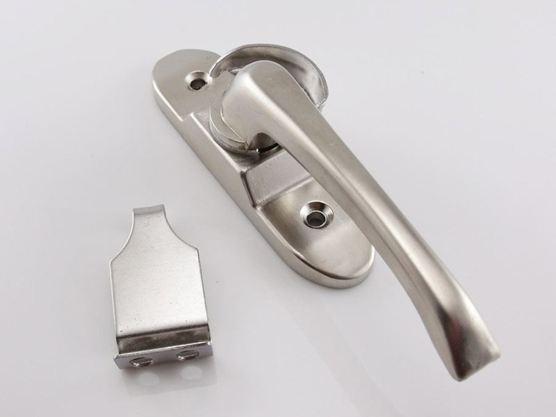 塑鋼窗戶鎖壞了應(yīng)該怎么辦，別慌張，自己更換也很簡單